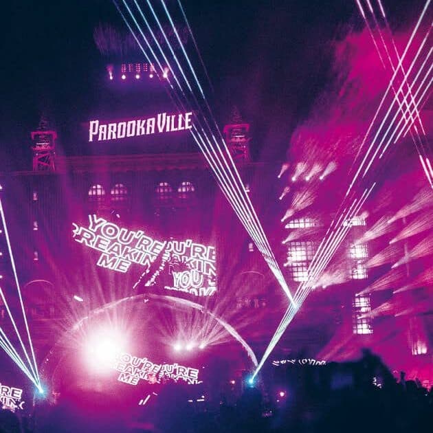 CLUBKIND ÜBERSCHREITET GERNE VISUELLE GRENZEN – Atmosphären für Events, Künstler:innen oder multimediale Erlebnisse